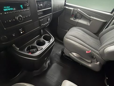 Used 2024 GMC Savana 2500 w/ Driver Convenience Package RWD image 17