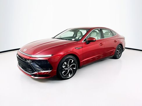 Used 2025 Hyundai Sonata SEL image 3