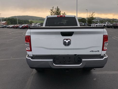 Used 2023 RAM 2500 Tradesman w/ Chrome Appearance Group AWD/4WD image 6