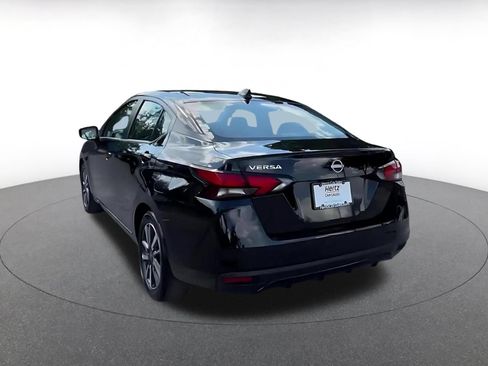 Used 2025 Nissan Versa SV FWD image 11