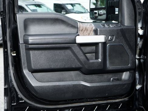 Used 2017 Ford F350 Lariat w/ Lariat Value Package image 15