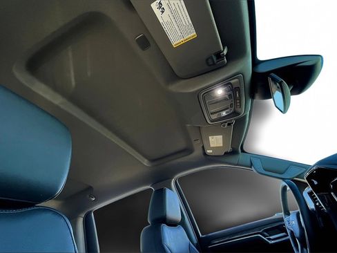 Used 2023 Chevrolet Silverado 1500 LTZ image 23