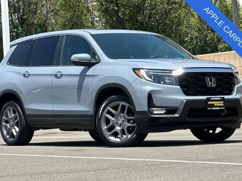 Used 2023 Honda Passport EX-L image 2