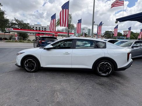 Used 2025 Kia K4 EX FWD image 11