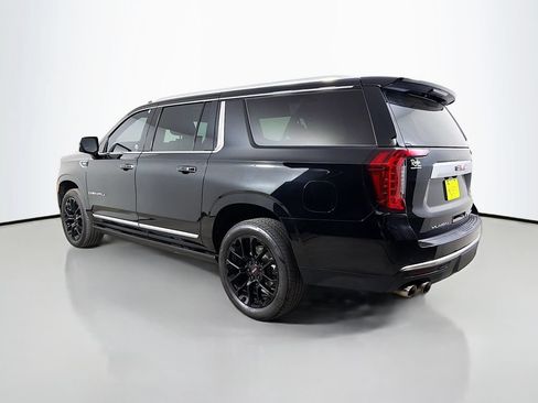 Used 2023 GMC Yukon XL Denali AWD/4WD image 8