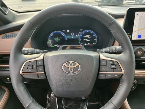 Used 2026 Toyota Grand Highlander AWD Hybrid image 16