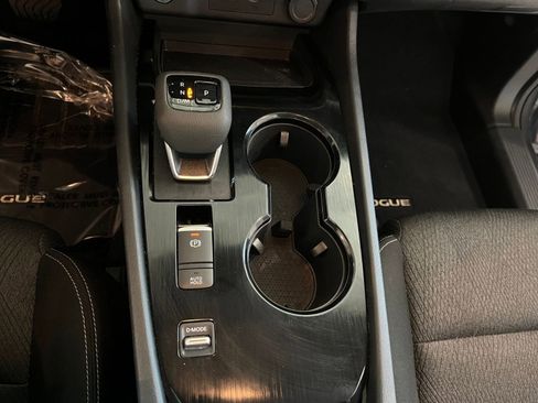 Used 2025 Nissan Rogue SV FWD image 42