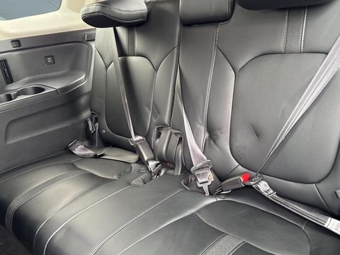 Certified 2024 Honda Pilot Touring image 33