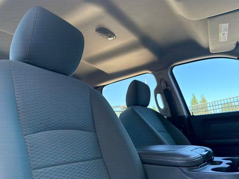 Used 2014 RAM 1500 ST w/ SXT Appearance Group AWD/4WD image 17