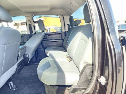 Used 2015 RAM 1500 Express AWD/4WD image 18