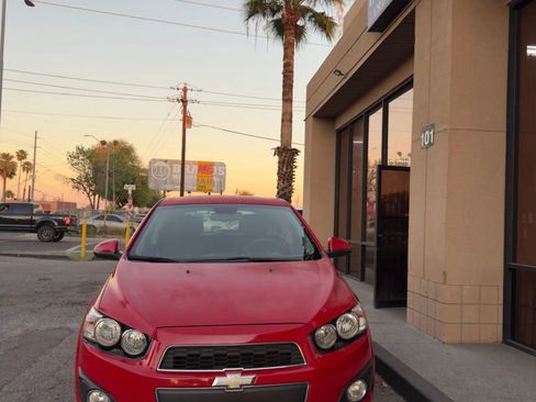 Used 2013 Chevrolet Sonic LT w/ Wheels and Fog Lamp Package image 5