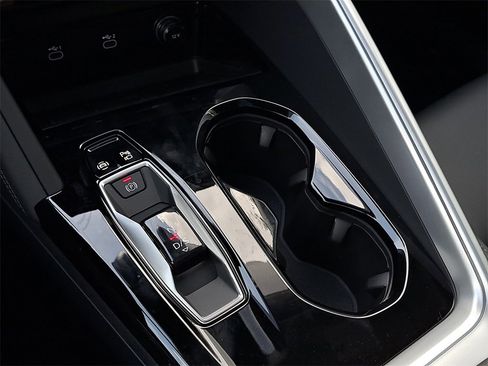 New 2025 Audi Q5 Premium Plus image 15