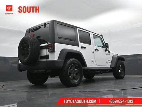 Used 2017 Jeep Wrangler Unlimited Sport w/ Quick Order Package 24S AWD/4WD image 36