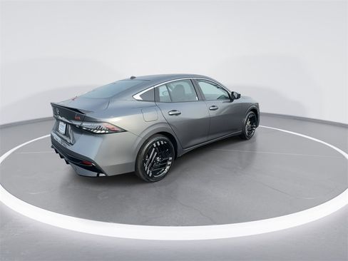 New 2026 Nissan Sentra SR w/ Floor Mat Package image 8