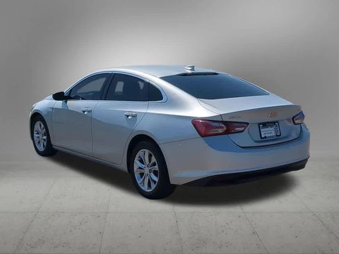 Used 2019 Chevrolet Malibu LT FWD image 4
