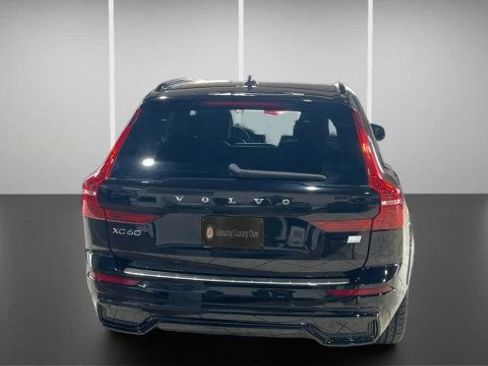 Used 2022 Volvo XC60 T8 R-Design w/ Advanced Package image 6