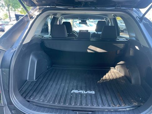 Used 2020 Toyota RAV4 LE w/ All Weather Liner Package AWD/4WD image 19