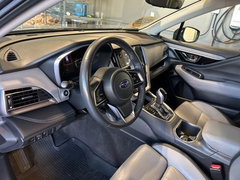 Used 2021 Subaru Outback Limited image 2