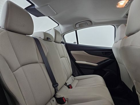 Used 2017 Subaru Impreza 2.0i Premium image 19