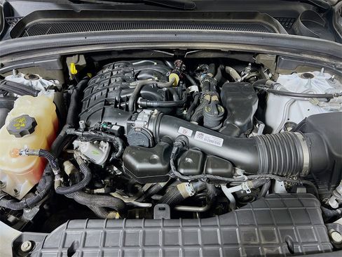 Used 2023 Jeep Grand Cherokee Limited image 27