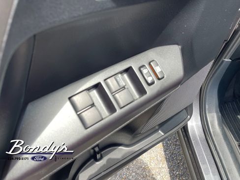 Used 2018 Toyota RAV4 XLE FWD image 8