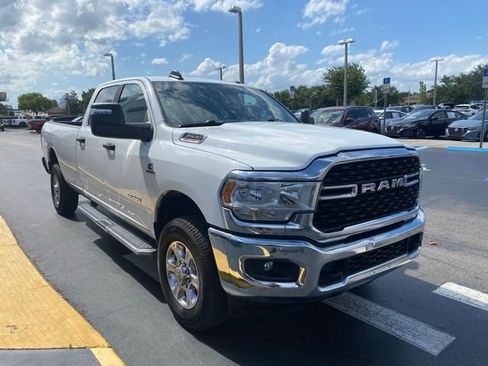 Used 2024 RAM 2500 Big Horn AWD/4WD image 2