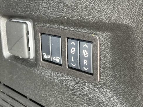 Certified 2025 GMC Yukon Elevation AWD/4WD image 22