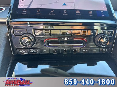 Used 2024 Jeep Grand Cherokee Limited image 38