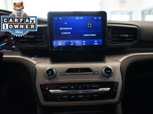 Used 2023 Ford Explorer XLT image 22