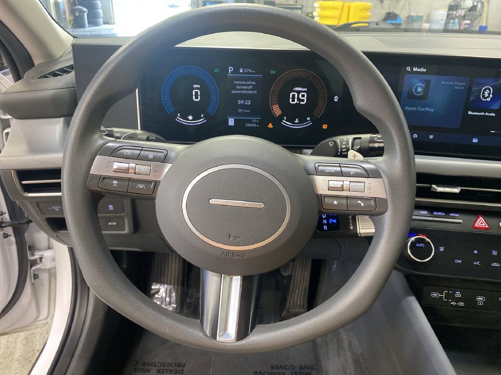 Used 2025 Hyundai Sonata SEL FWD image 15