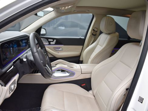 Used 2020 Mercedes-Benz GLE 450 4MATIC w/ MBUX Technology Package image 15