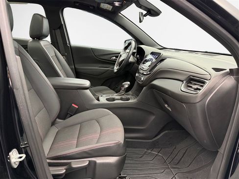 Used 2023 Chevrolet Equinox RS image 25