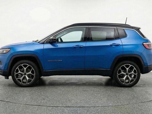 Used 2025 Jeep Compass Limited AWD/4WD image 5