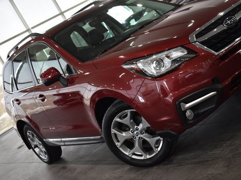 Used 2018 Subaru Forester 2.5i Touring w/ Popular Package #3B image 4