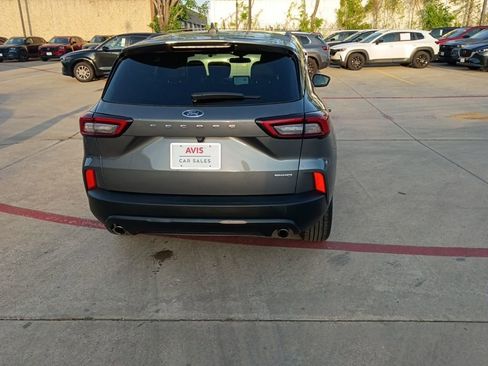 Used 2025 Ford Escape ST-Line image 10