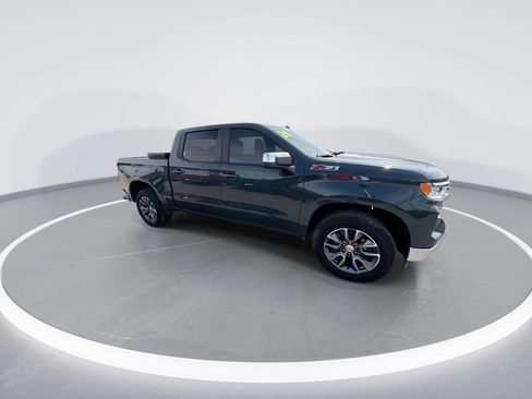 Used 2026 Chevrolet Silverado 1500 LT AWD/4WD image 2