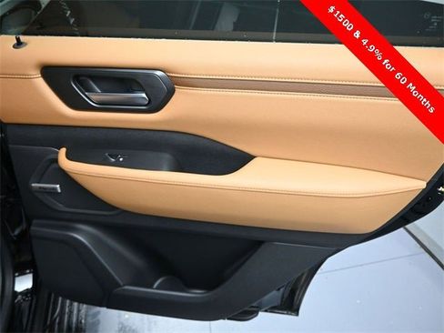 New 2025 Nissan Armada SL w/ Captain's Chari Seat Package image 23