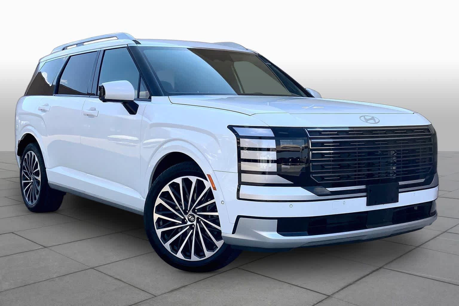 Used 2026 Hyundai Palisade Calligraphy AWD/4WD image 3