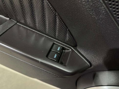 Used 2012 Ford Mustang Shelby GT500 w/ SVT Performance Pkg image 24