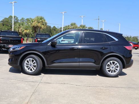 Used 2022 Ford Escape SE image 25