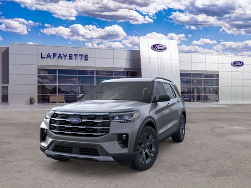New 2026 Ford Explorer Active AWD/4WD image 2