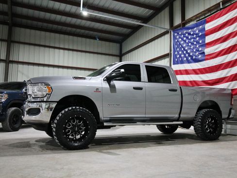 Used 2020 RAM 2500 Tradesman AWD/4WD image 4