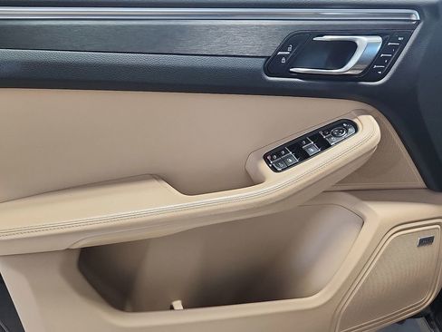 Used 2021 Porsche Macan GTS image 13