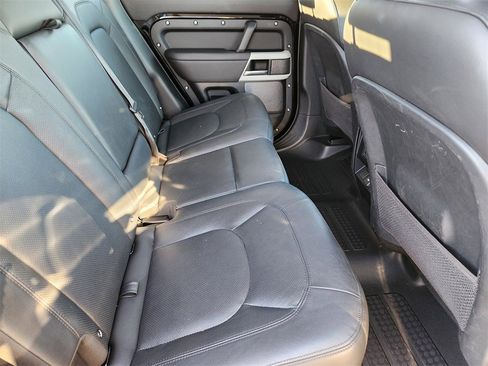 Used 2024 Land Rover Defender 110 S image 20