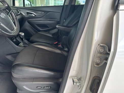 Used 2019 Buick Encore Preferred FWD image 6