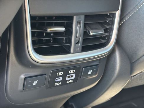 Certified 2023 Subaru Outback Limited XT image 28