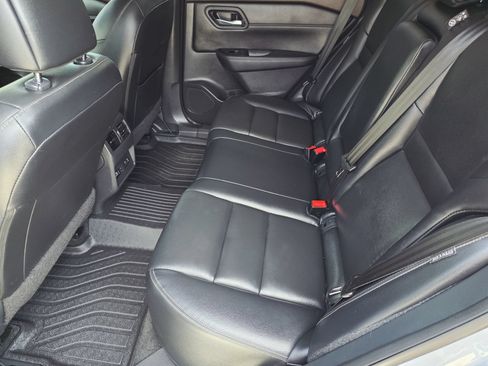 Used 2023 Nissan Rogue SL w/ SL Premium Package FWD image 16