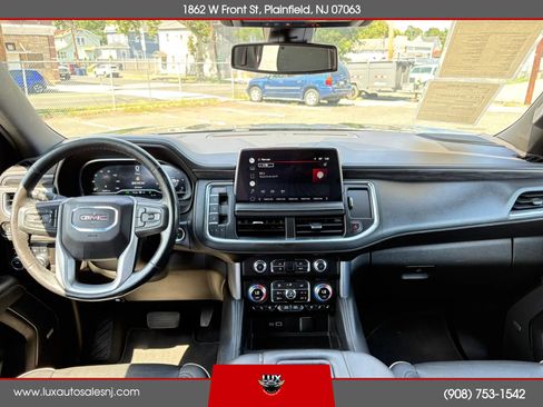 Used 2022 GMC Yukon XL SLT w/ SLT Luxury Package AWD/4WD image 22