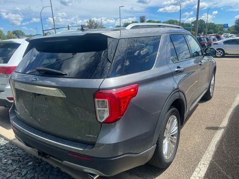 Used 2021 Ford Explorer Limited w/ Hybrid Equipment Group 310A AWD/4WD image 3
