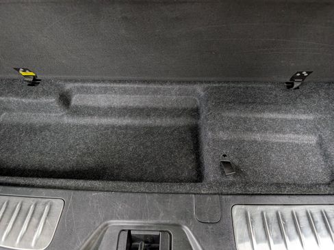 Used 2020 Nissan Armada Platinum image 33